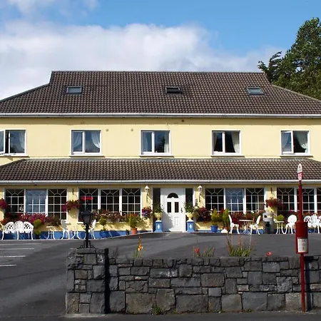 Teach Na Coiribe 3* Castlegar