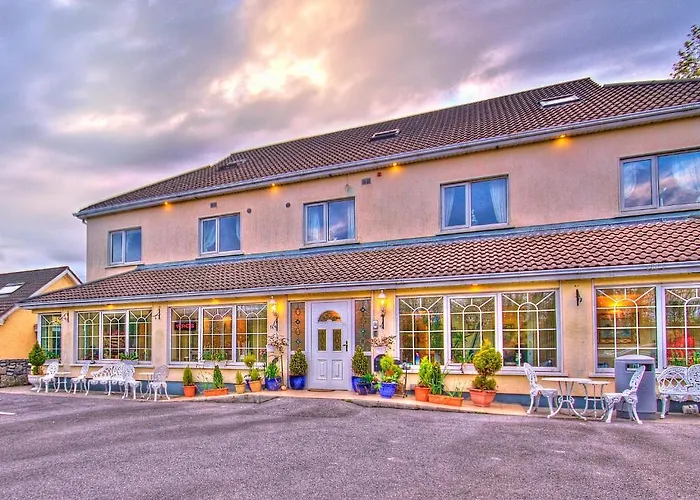 Teach Na Coiribe 3* Castlegar