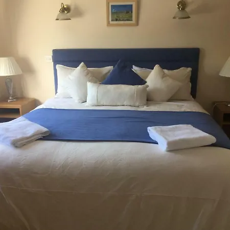 Teach Na Coiribe 3* Castlegar