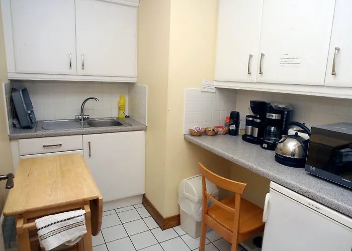 Teach Na Coiribe 3* Castlegar