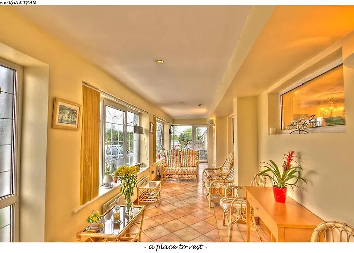 Teach Na Coiribe 3* Castlegar